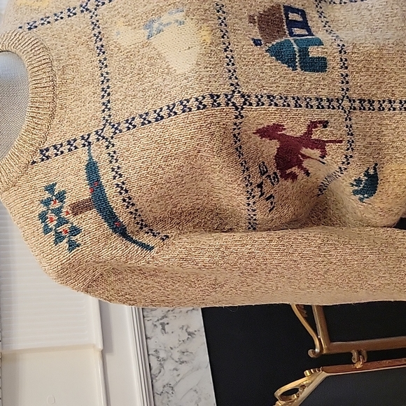 Vintage Woolrich Sweater - Picture 4 of 8